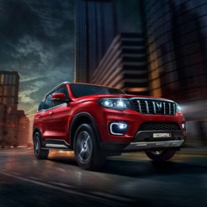 Mahindra Scorpio N revealed red