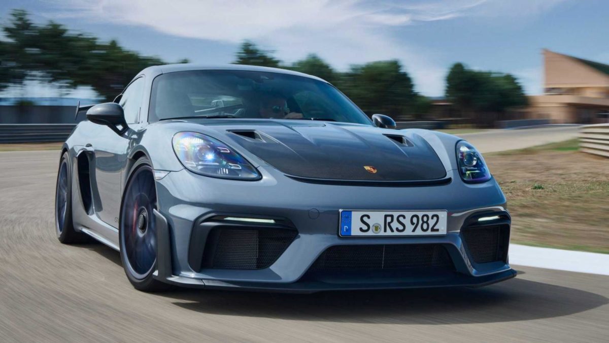 Porsche Cayman GT RS front