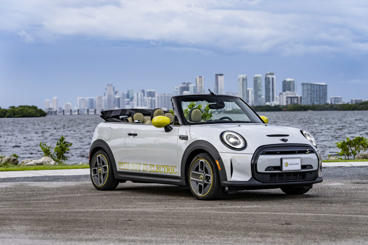 P highRes mini cooper se conve