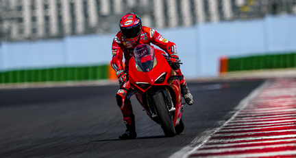 Panigale MY Overview  Grid Imgtext