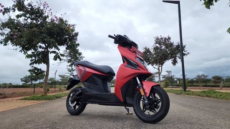 Review: Simple One Electric Scooter | Motoroids