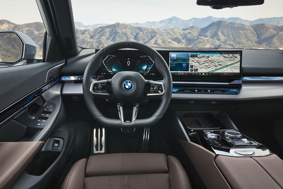 2023 BMW i5