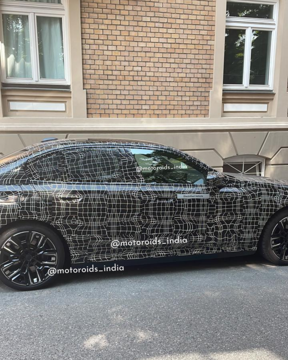 2023 BMW i5