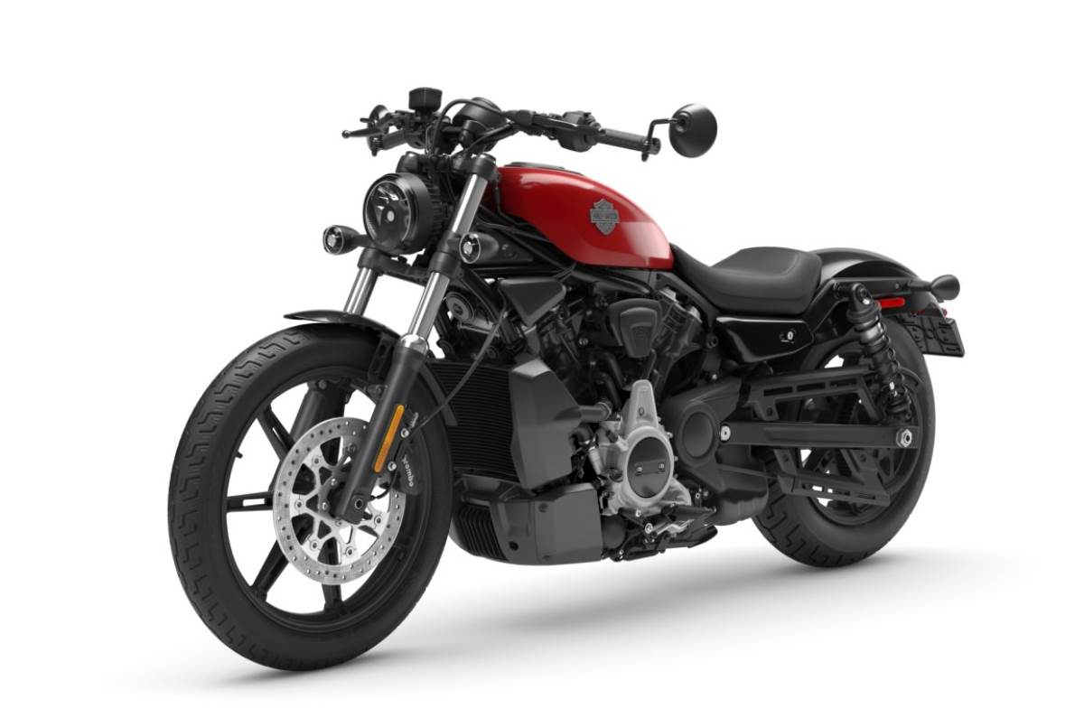 Harley-Nightster-975
