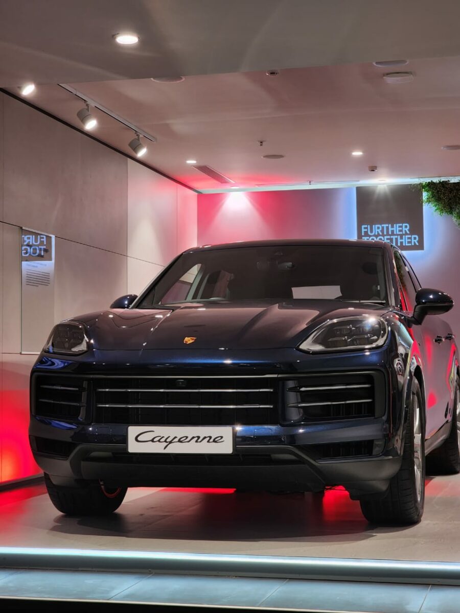 Porsche Cayenne-Front-2024